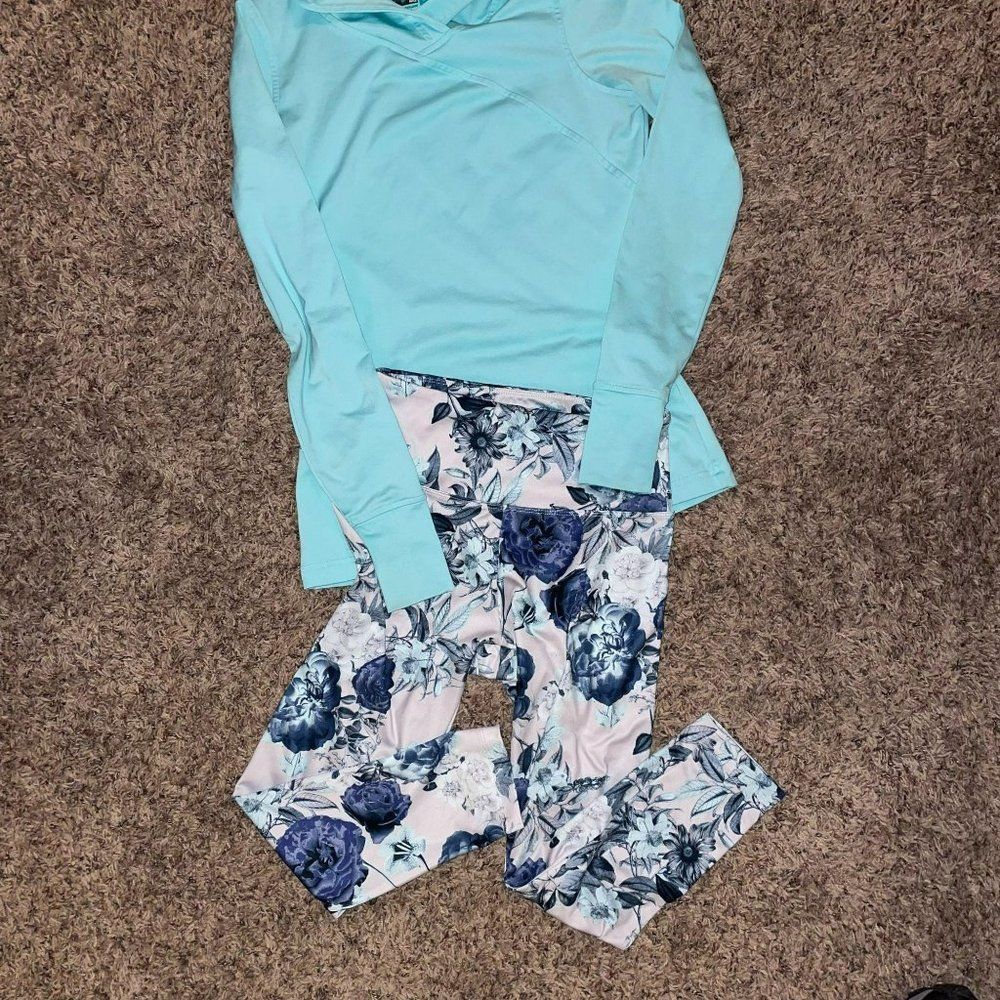 Under Armour Women's Blue Hoodie Set Leggings S
